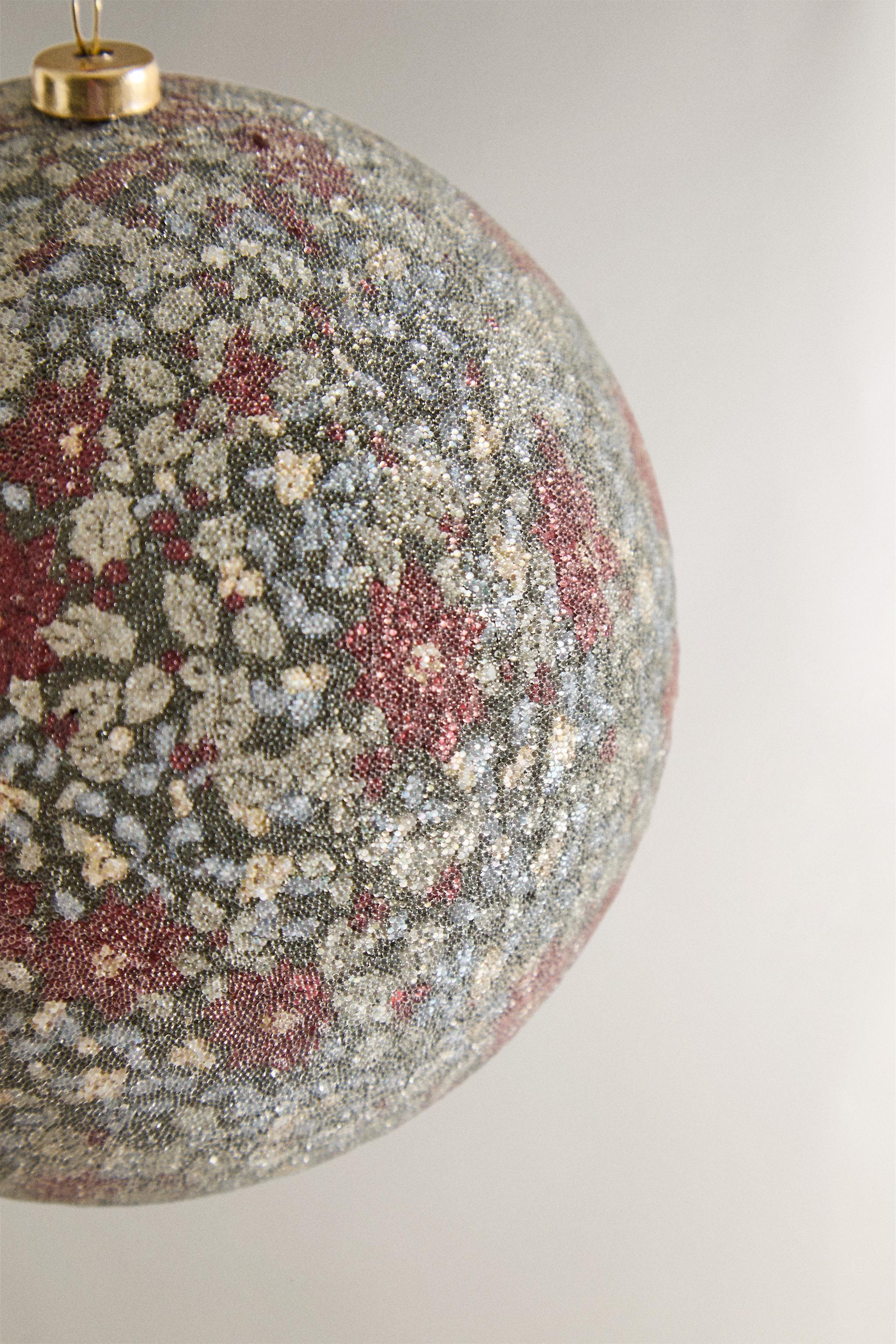 CHRISTMAS TREE FLORAL BALL ORNAMENT